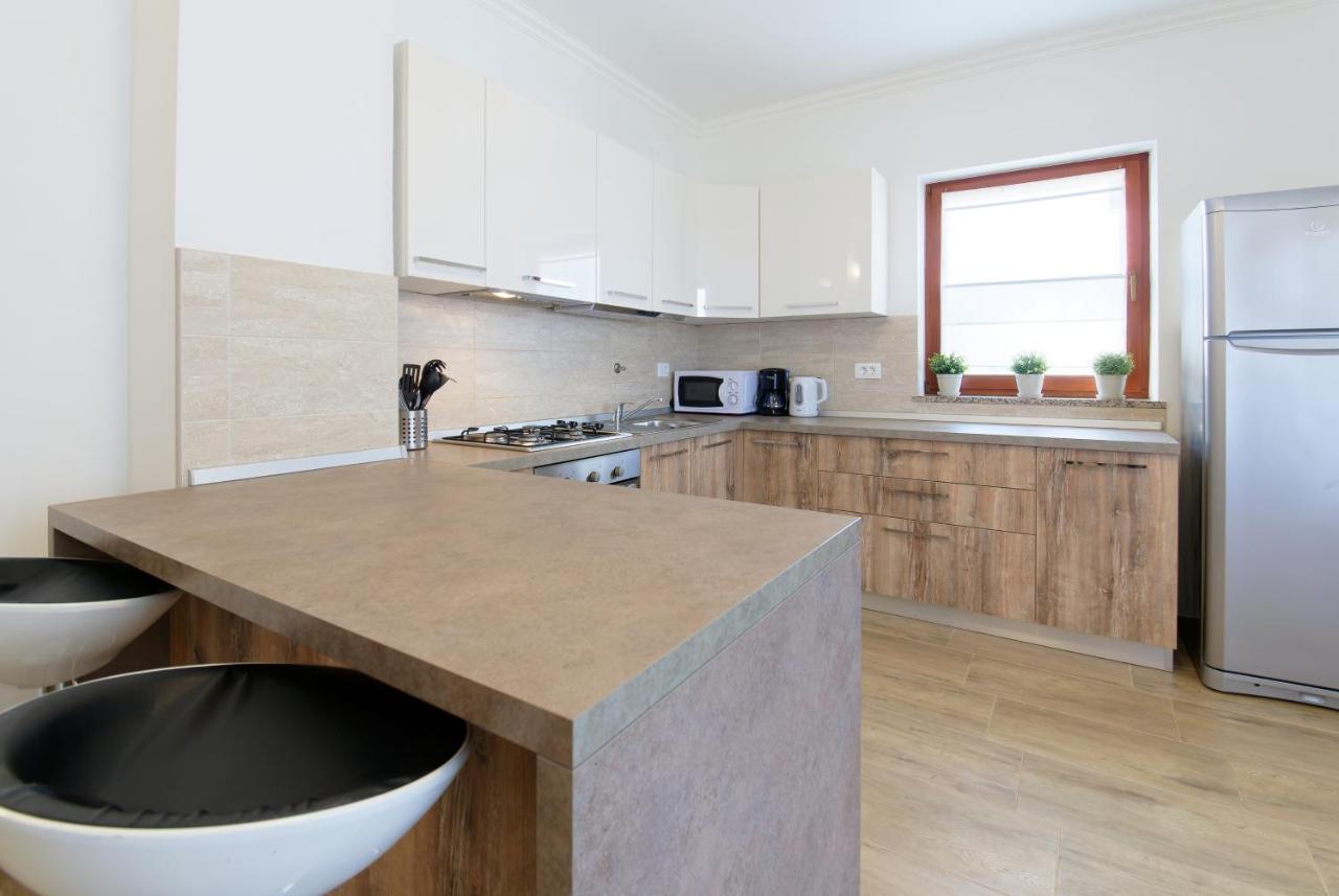 Apartments Belvedere By Rent Istria Plovanija Esterno foto