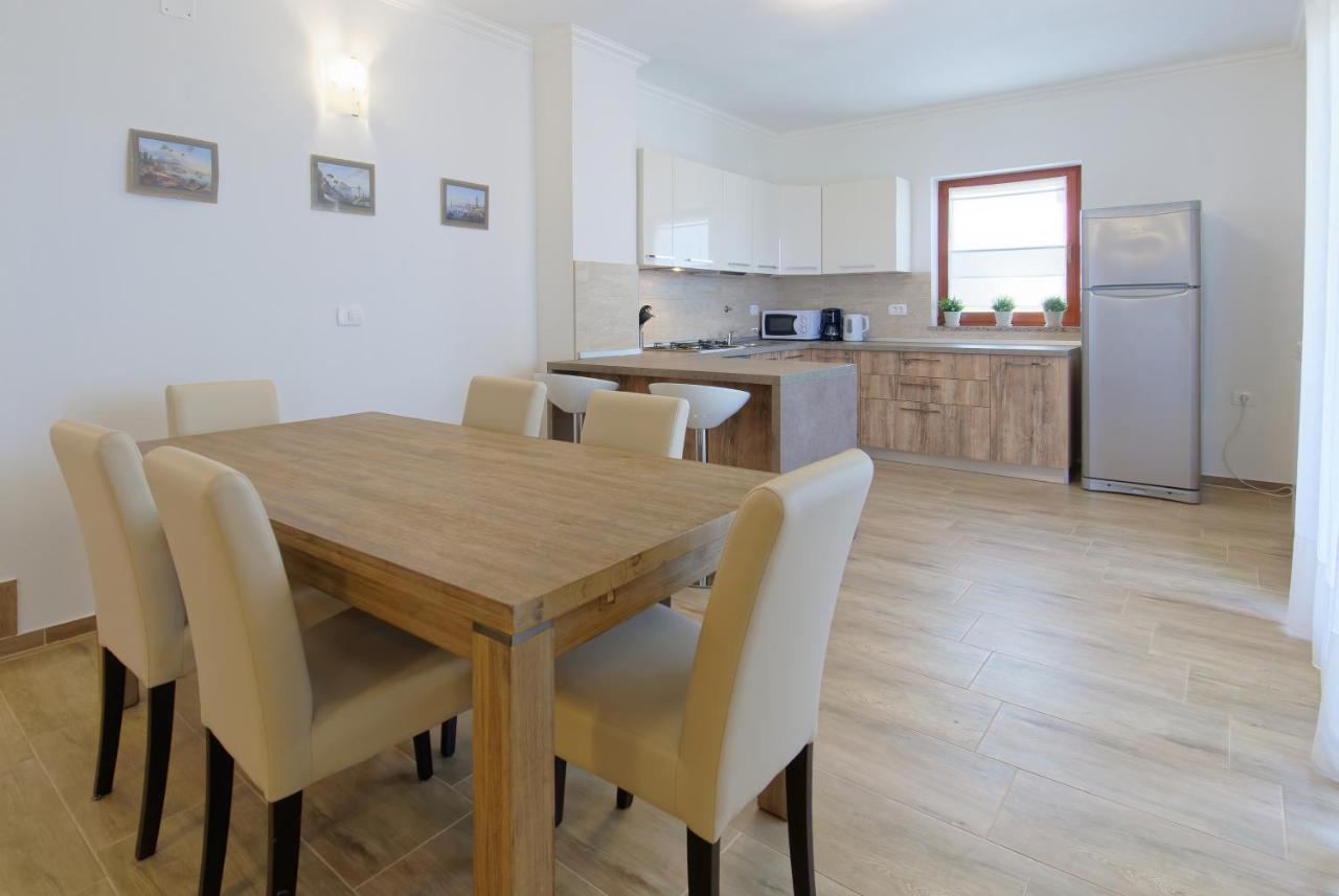 Apartments Belvedere By Rent Istria Plovanija Esterno foto