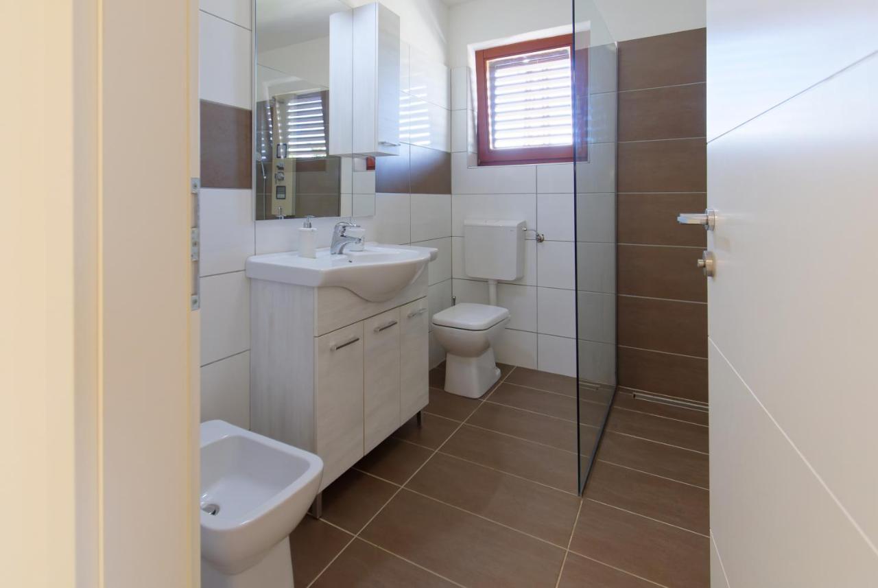 Apartments Belvedere By Rent Istria Plovanija Esterno foto