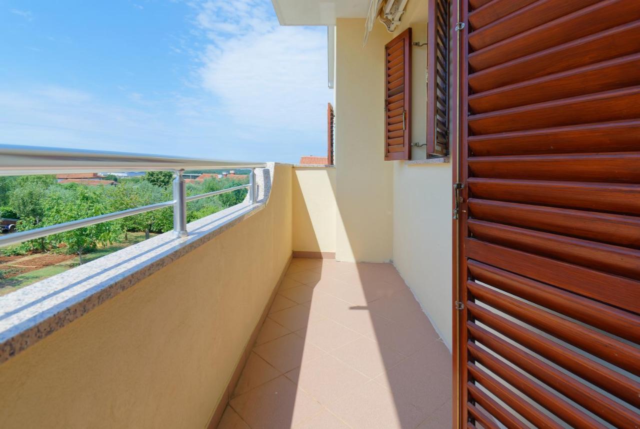 Apartments Belvedere By Rent Istria Plovanija Esterno foto