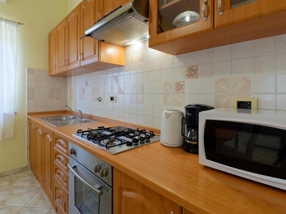 Apartments Belvedere By Rent Istria Plovanija Esterno foto