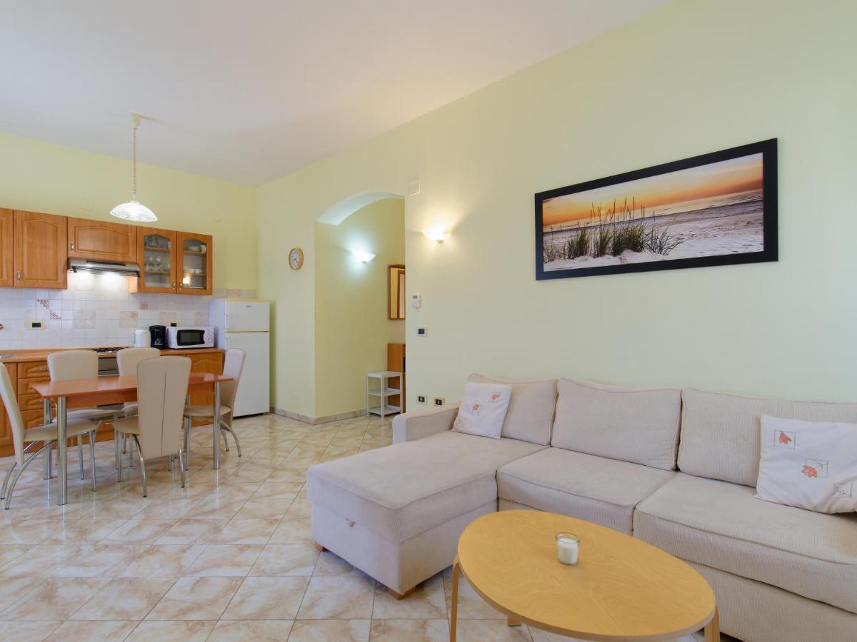 Apartments Belvedere By Rent Istria Plovanija Esterno foto